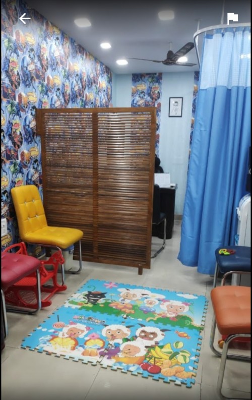 Kompal Child & Kidney Clinic Delhi Waiting Area