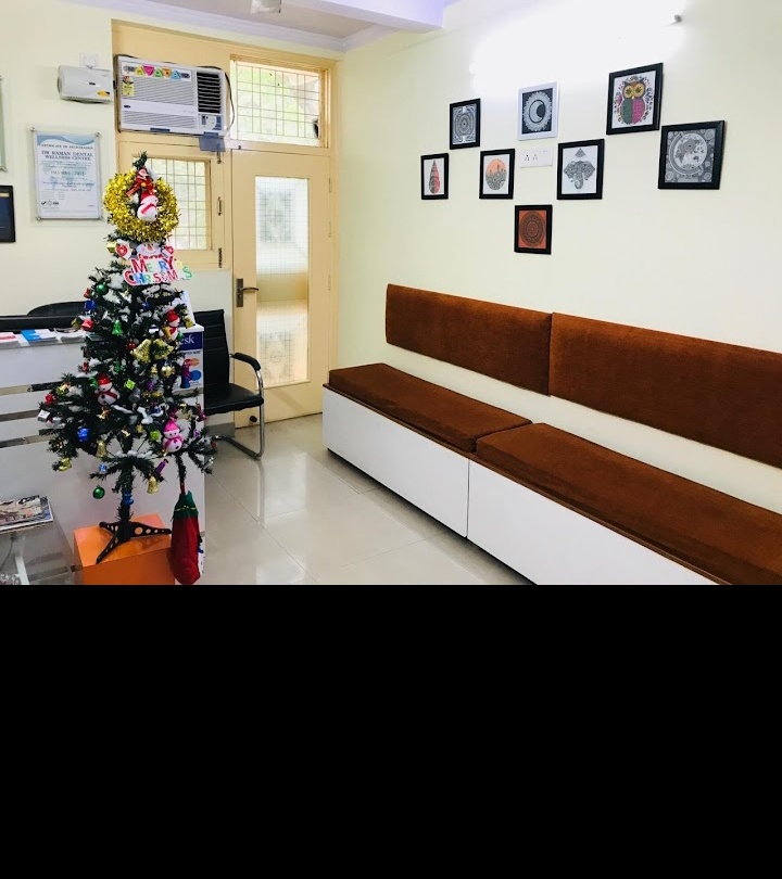Patient Waiting Area - Dr Raman Dental Wellness Centre, Vikaspuri