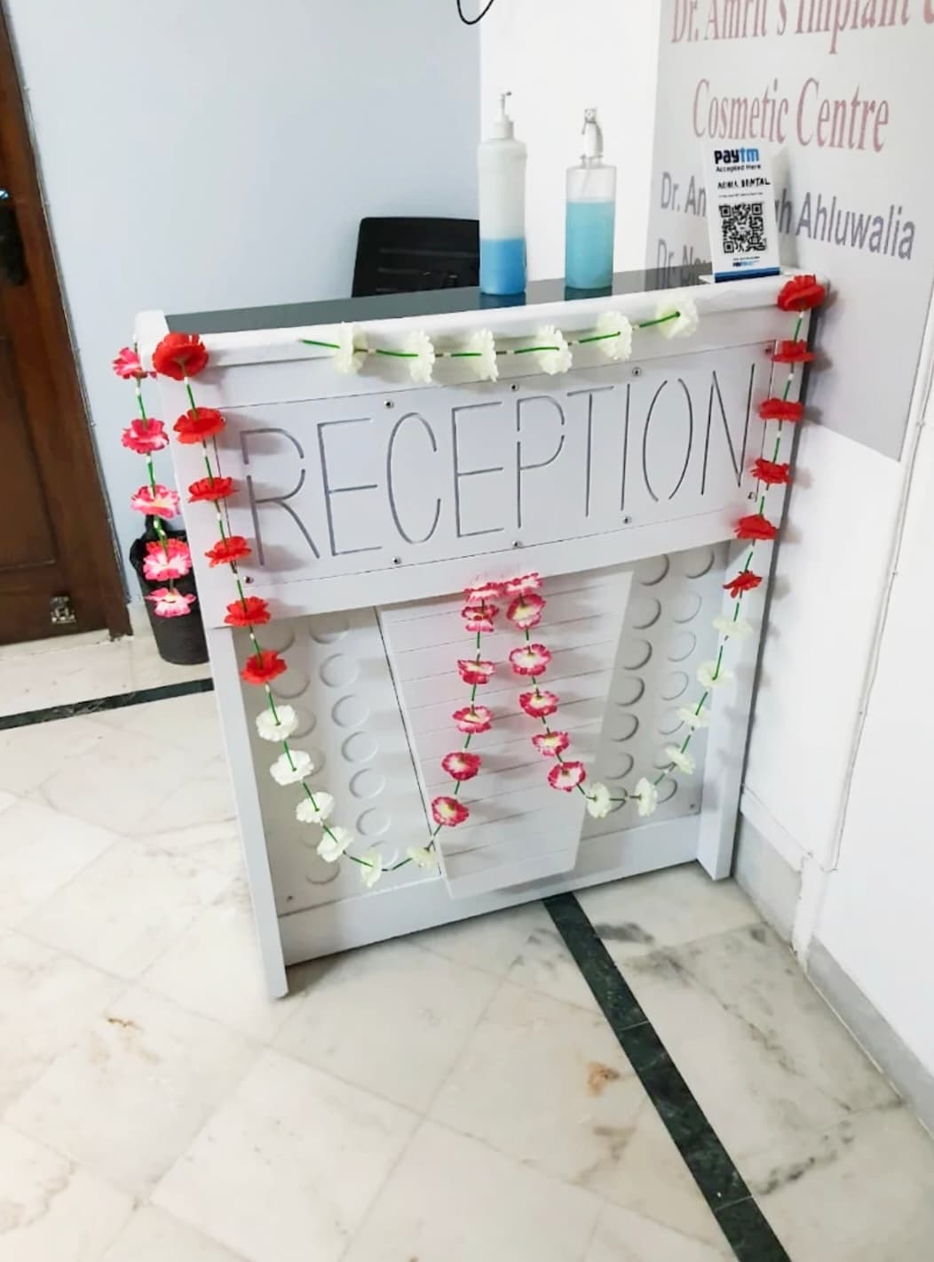 Help Desk - Dr Amrit's Implant & Cosmetic Centre, Karol Bagh, New Delhi